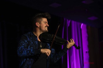  PEET PROJECT is led by Violinist & Singer Peter ‘Peet’ Ferencz 