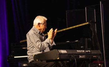  DAVE GRUSIN finally FINALLY arrived on the JazzTrax Live Performance Stage on Catalina Island, Saturday Evening, October 15th 